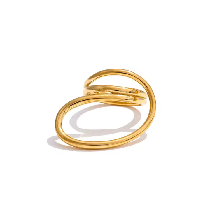 Saphine Swirl Ring